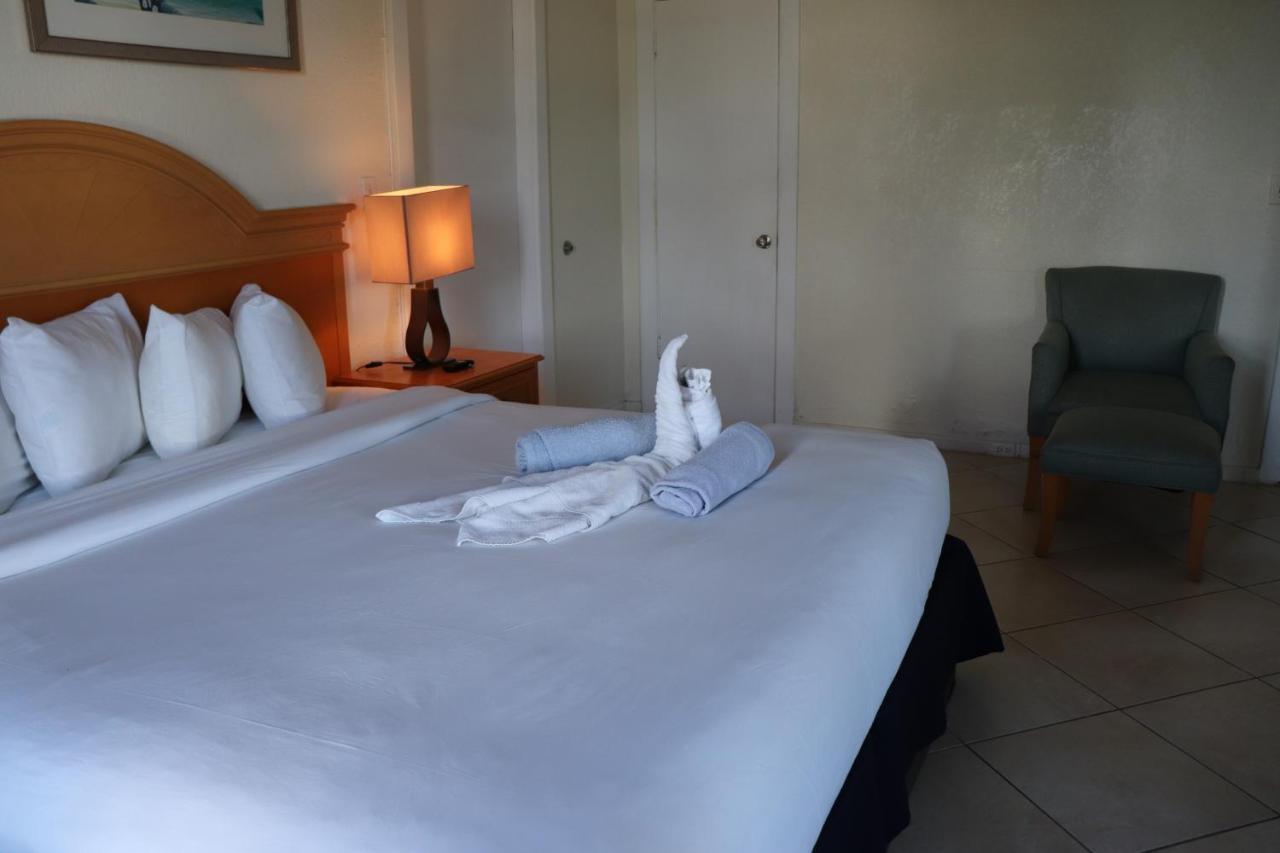 On Hollywood Beach - Affordable Two Bedrooms Sleeps 6 With Two Bathrooms Dania Beach Eksteriør billede